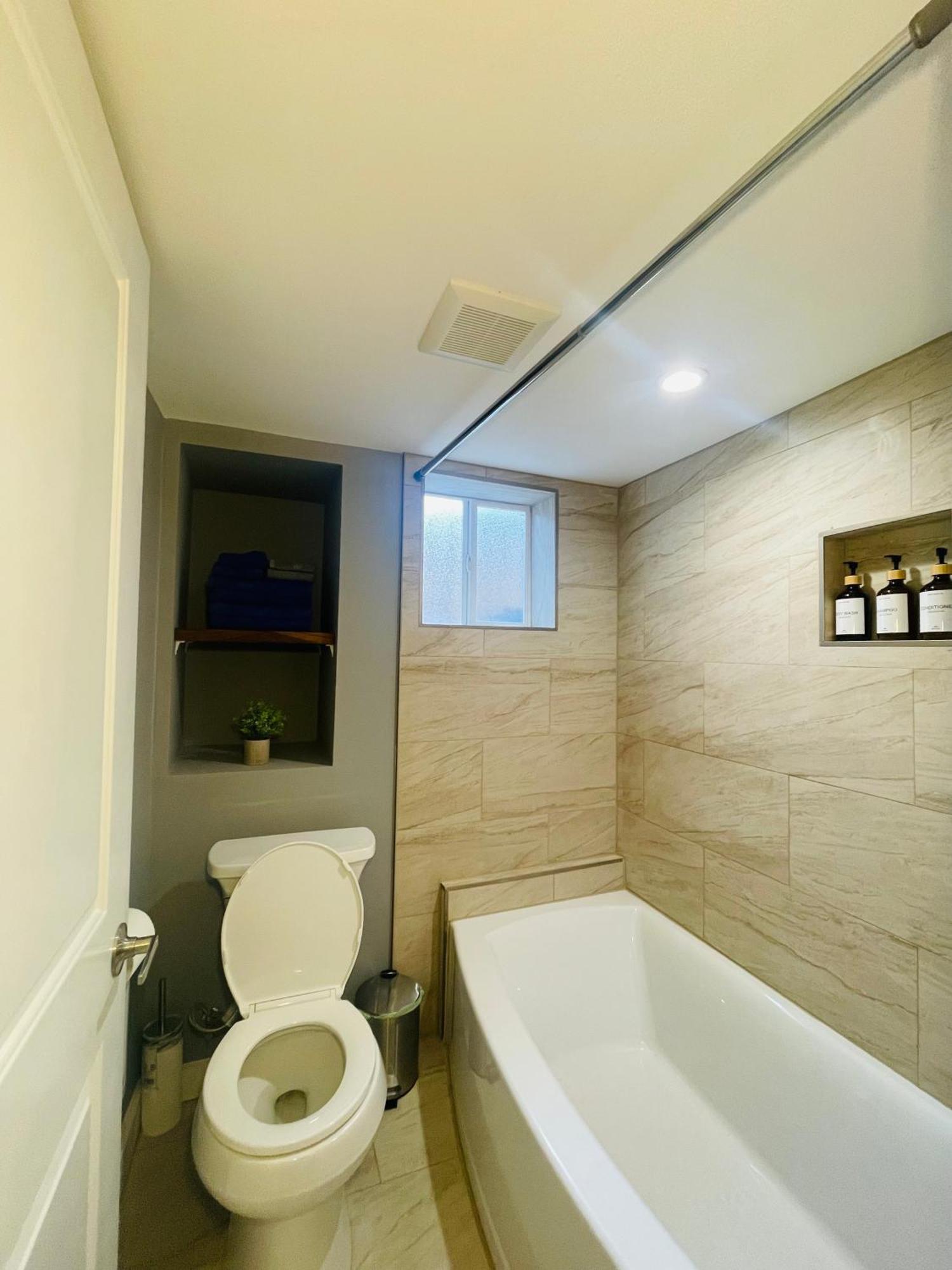 Green Lake 1St Line Home D Full Modern Remodeled Seattle Exteriér fotografie
